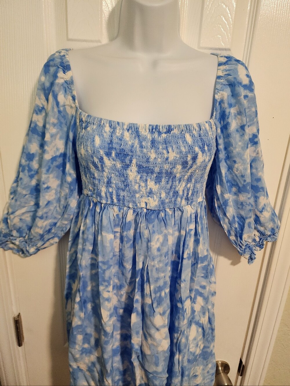 Faithfull the Brand Womens Blue and White Off-Shoulder Tie-Dye Dress